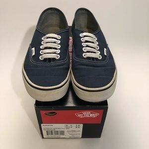 $40 VANS MEN/WOMEN BLUE/WHITE SNEAKER SHOE.